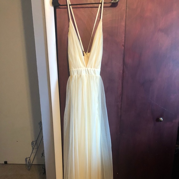 Hot Miami Styles Dresses & Skirts - 🐞Hot Miami styles long dress size L